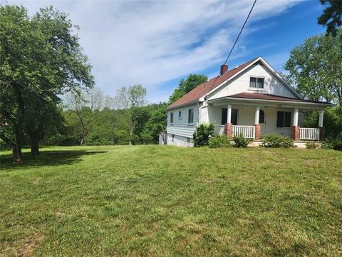 246 Center Drive, Chicora, PA 16025
