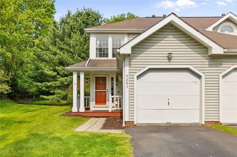 5201 Mallard Dr, Gibsonia, PA 15044