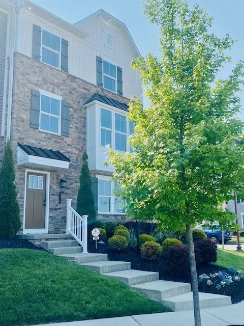 800 Theda Dori St, Cranberry Township, PA 16066