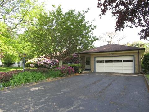 1131 Carmont Dr, Meadville, PA 16335