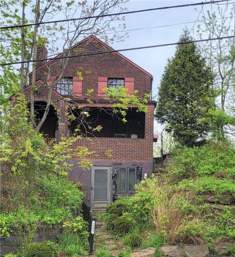 1003 Maple Ave, Turtle Creek, PA 15145