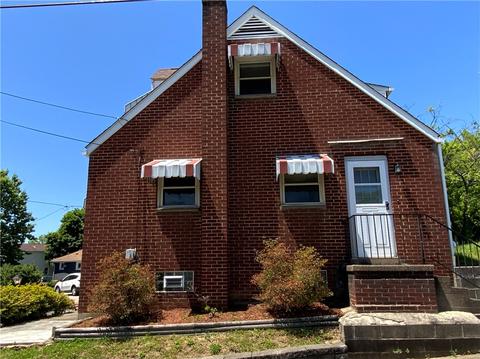 481 Oregon Ave, Rochester, PA 15074 photo 3