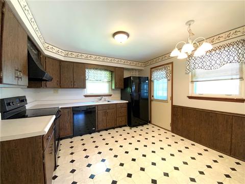 481 Oregon Ave, Rochester, PA 15074 photo 6