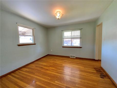 481 Oregon Ave, Rochester, PA 15074 photo 11