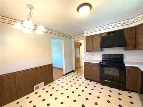 481 Oregon Ave, Rochester, PA 15074 photo 7