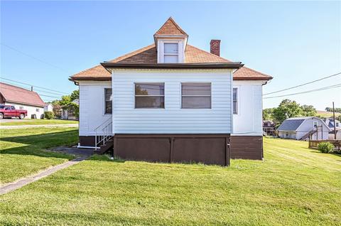411 Sachs St, Latrobe, PA 15650