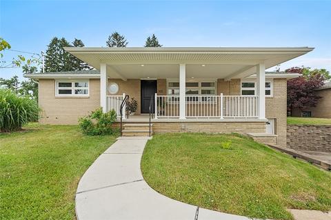 105 Delfred Dr, Carnegie, PA 15106