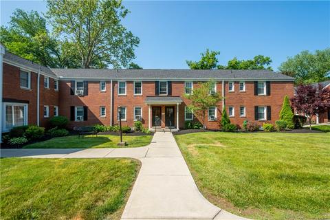 842 Thorn St #58, Sewickley, PA 15143