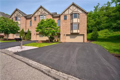 101 Brandon Way, Coraopolis, PA 15108