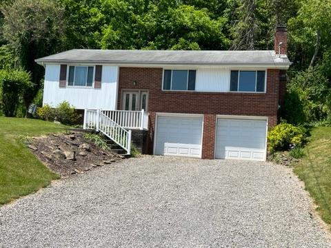8281 E Van Buren Dr, Pittsburgh, PA 15237