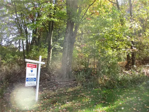 4012 Cook Rd, Gibsonia, PA 15044