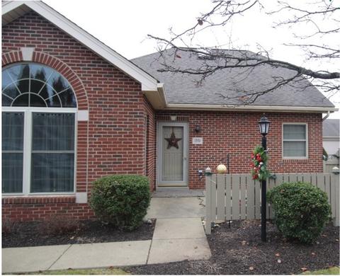 1551 Meerschaum Ln, Coraopolis, PA 15108