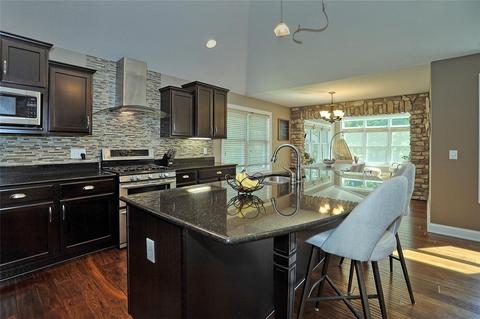 120 Chambers Dr, Monaca, PA 15061 photo 8