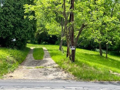 623 Fort Couch Rd, Pittsburgh, PA 15241