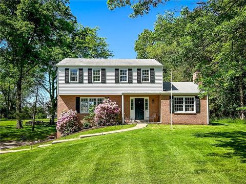 350 Mckinney Rd, Wexford, PA 15090