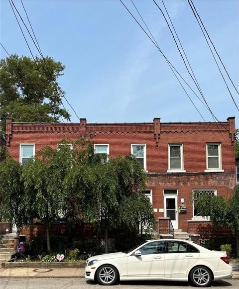 568 Peebles St, Pittsburgh, PA 15221