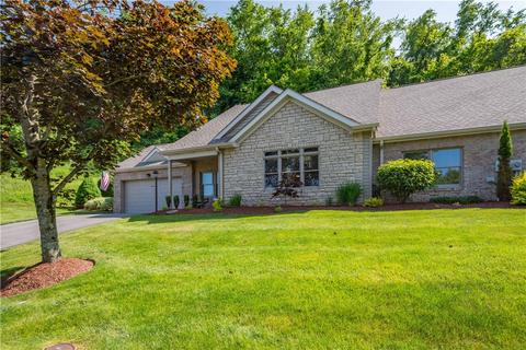 9020 Sundance Dr, Bridgeville, PA 15017