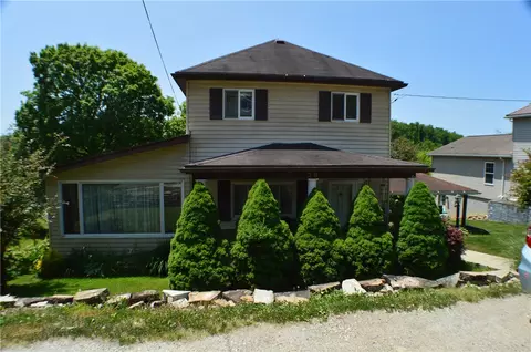 26 Leyda Ave, Charleroi, PA 15022