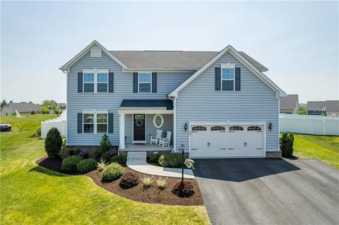 102 Riviera Dr, Pittsburgh, PA 15229