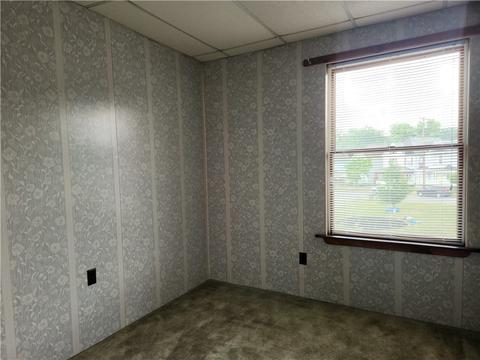 151 Hamilton Ave, Vandergrift, PA 15690 photo 12