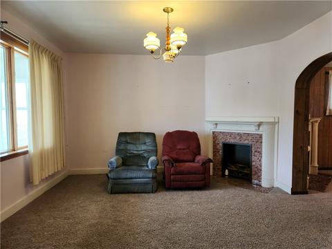 151 Hamilton Ave, Vandergrift, PA 15690 photo 2