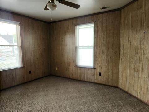 151 Hamilton Ave, Vandergrift, PA 15690 photo 10