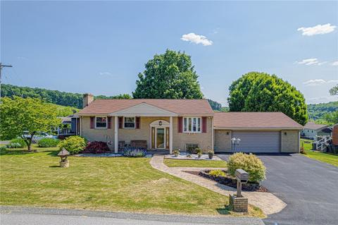 140 Melrose Dr, New Stanton, PA 15672