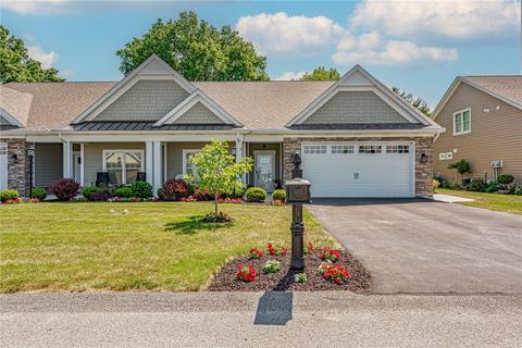 889 Hearthstone Cir, Greensburg, PA 15601