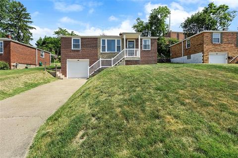 279 Bost Dr, West Mifflin, PA 15122