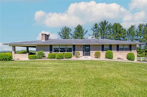 429 Washington Rd, Waynesburg, PA 15370