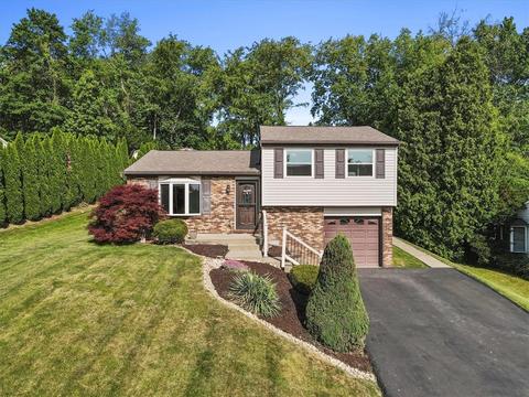 36 Forest Glen Dr, Imperial, PA 15126