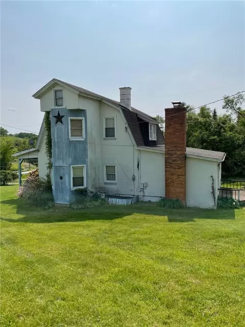 1325 Rostraver Rd, Rostraver, PA 15012