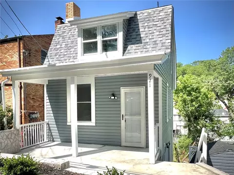 921 Saint Anne St, Pittsburgh, PA 15234