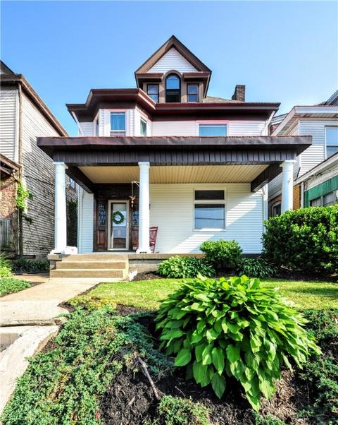 25 Claus Ave, Pittsburgh, PA 15227