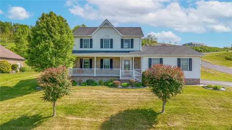 116 Mason Dr, Windber, PA 15963