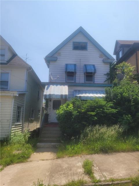 416 N 3rd St, Jeannette, PA 15644