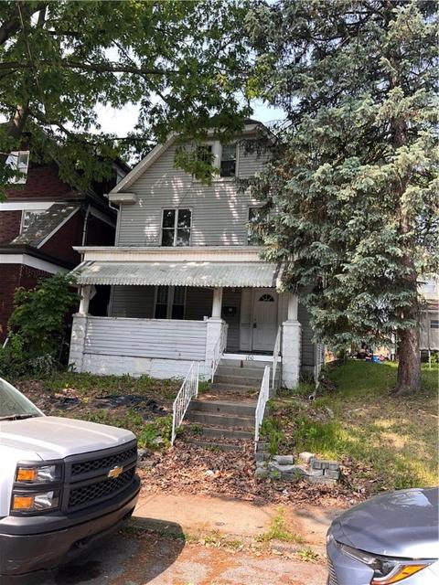 1603 Leishman, New Kensington, PA 15068