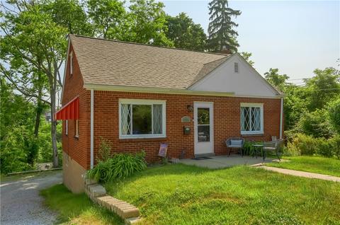 1165 Cox Pl, Pittsburgh, PA 15207