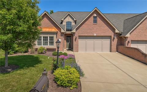 1716 Waterleaf Dr, Sewickley, PA 15143