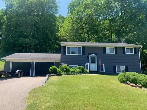 249 Harvey Dr, Seneca, PA 16346