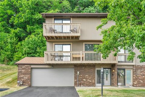 4009 Fairway Dr, Aliquippa, PA 15001