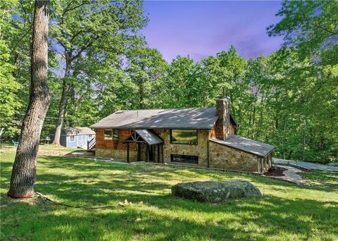 413 Jefferson Trl, Ohiopyle, PA 15470