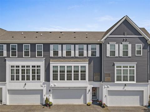 305 Parade St, Cranberry Township, PA 16066