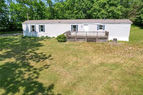 1086 Sunset Dr, Butler, PA 16001