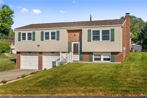 1 Stonehaven Dr, Irwin, PA 15642