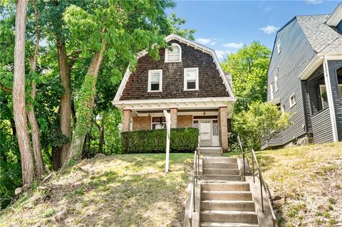 3525 Diploma St, Pittsburgh, PA 15212