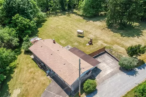 9 Suzanne, Imperial, PA 15126