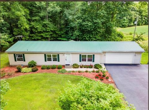 562 S Maysville Rd, Transfer, PA 16154