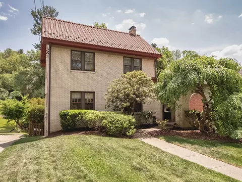 149 Inglewood Dr, Pittsburgh, PA 15228