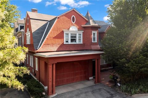 1521 Wightman, Pittsburgh, PA 15217